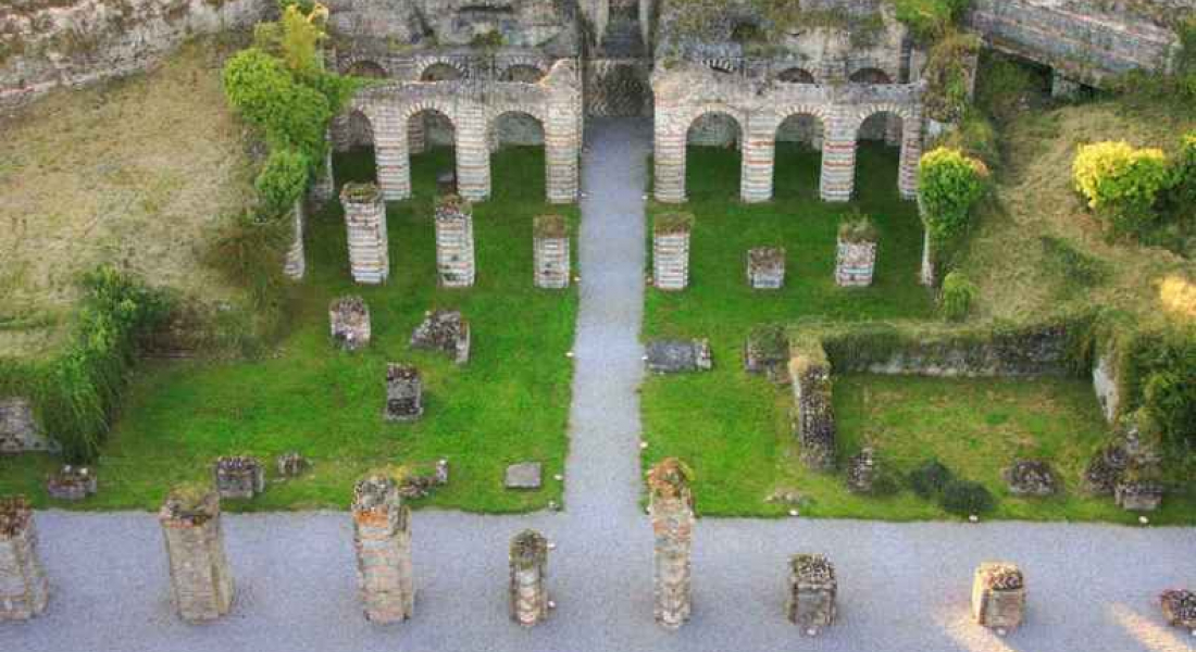 Bavay