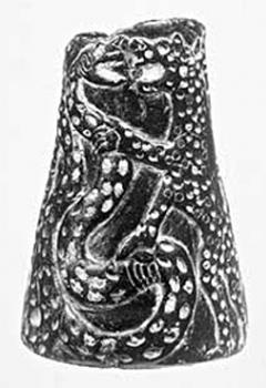 Vase orné d'un combat de fauves et de serpents