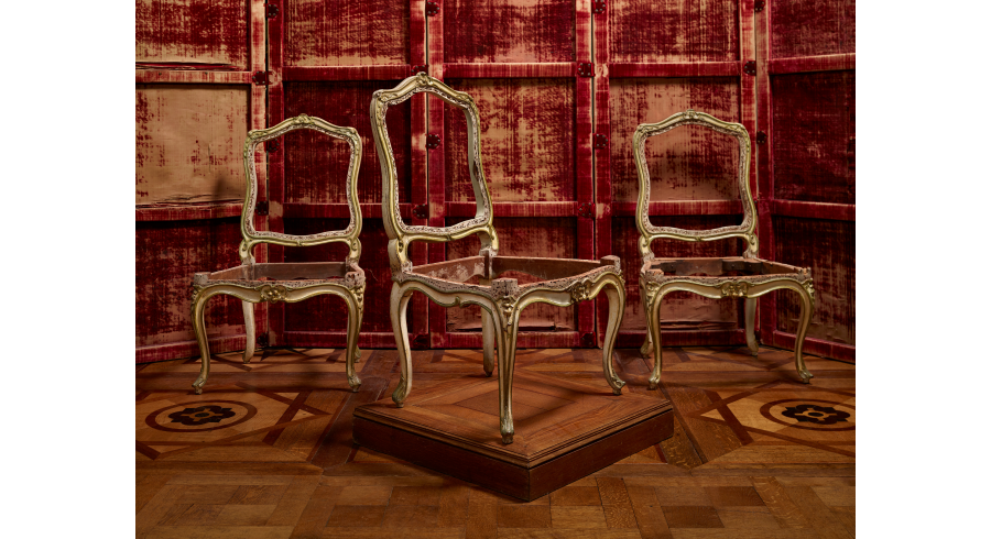 Suite de six chaises du salon d'Abondant